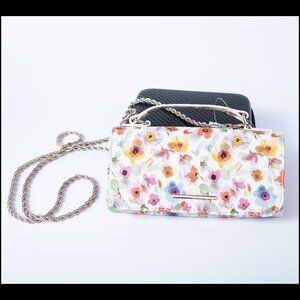 41 Hawthorn Gabby Clutch (White Floral) NWT